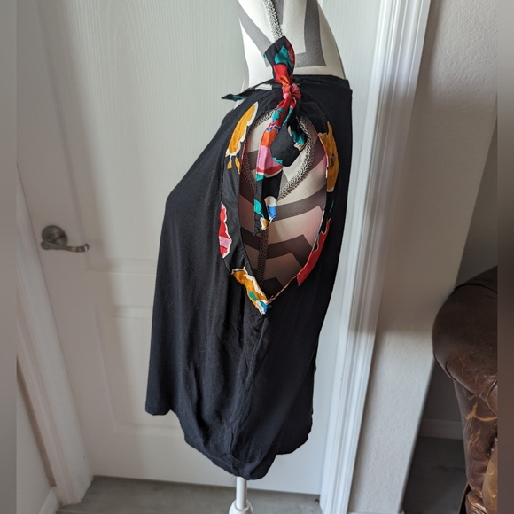 Who What Wear Adorable Cropped Sleeveless Top - Picture 3 of 6